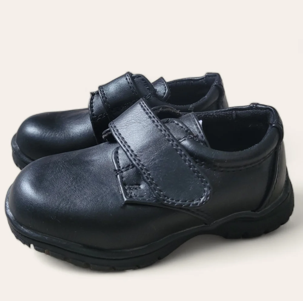 Cat & Jack Size 5 Toddler Black Formal Shoes with Velcro